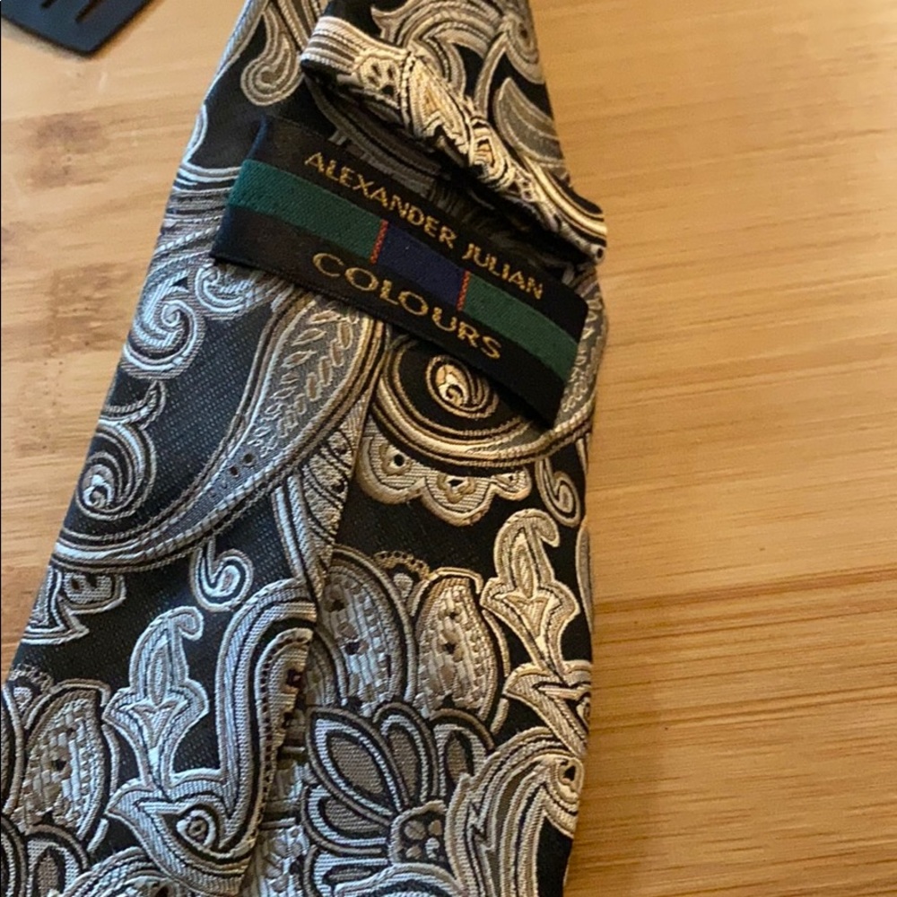 Tie - Picture 2 of 2